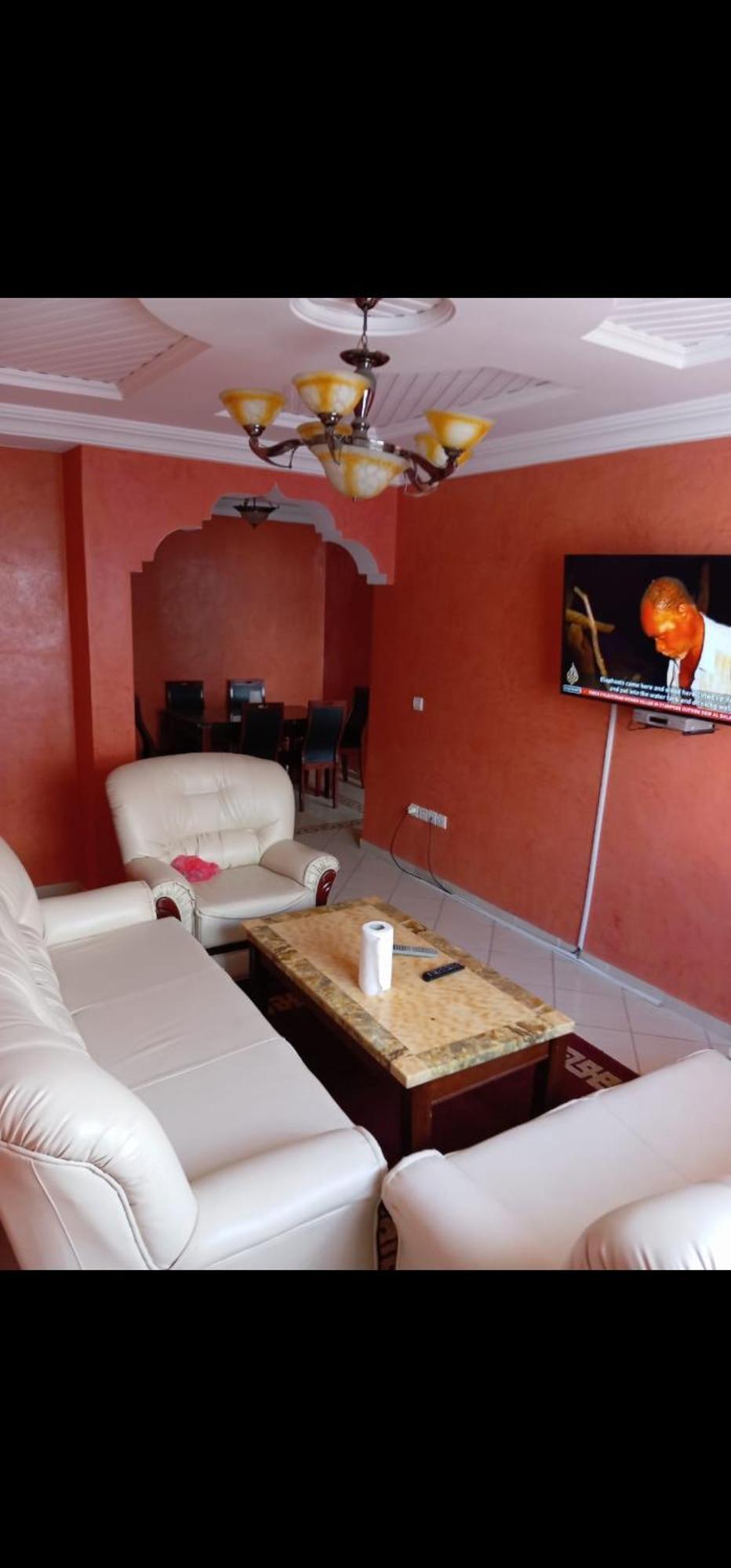 Appartement With Adil Amezing